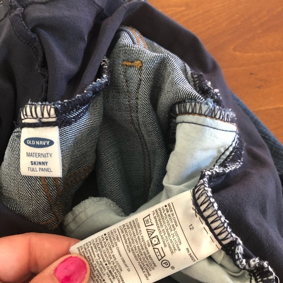 2 pair old navy maternity jeans size 12 - Picture 2 of 3